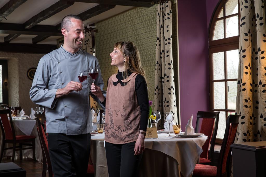 Logis Le Moulin Fleuri Hotel Veigné Kültér fotó